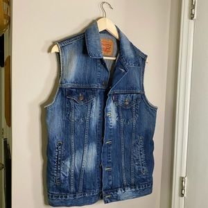 LEVI’S acid wash Denim Vest